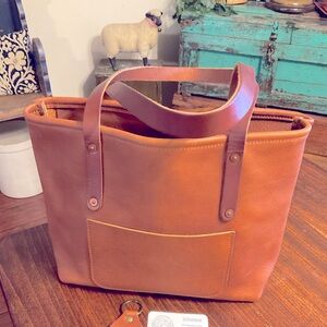 Go Forth Goods Avery Tote Medium! NEW!